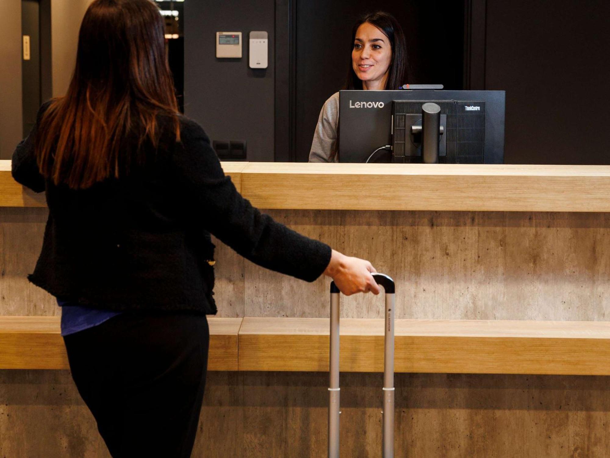 Ibis Budget Logrono Centro Экстерьер фото