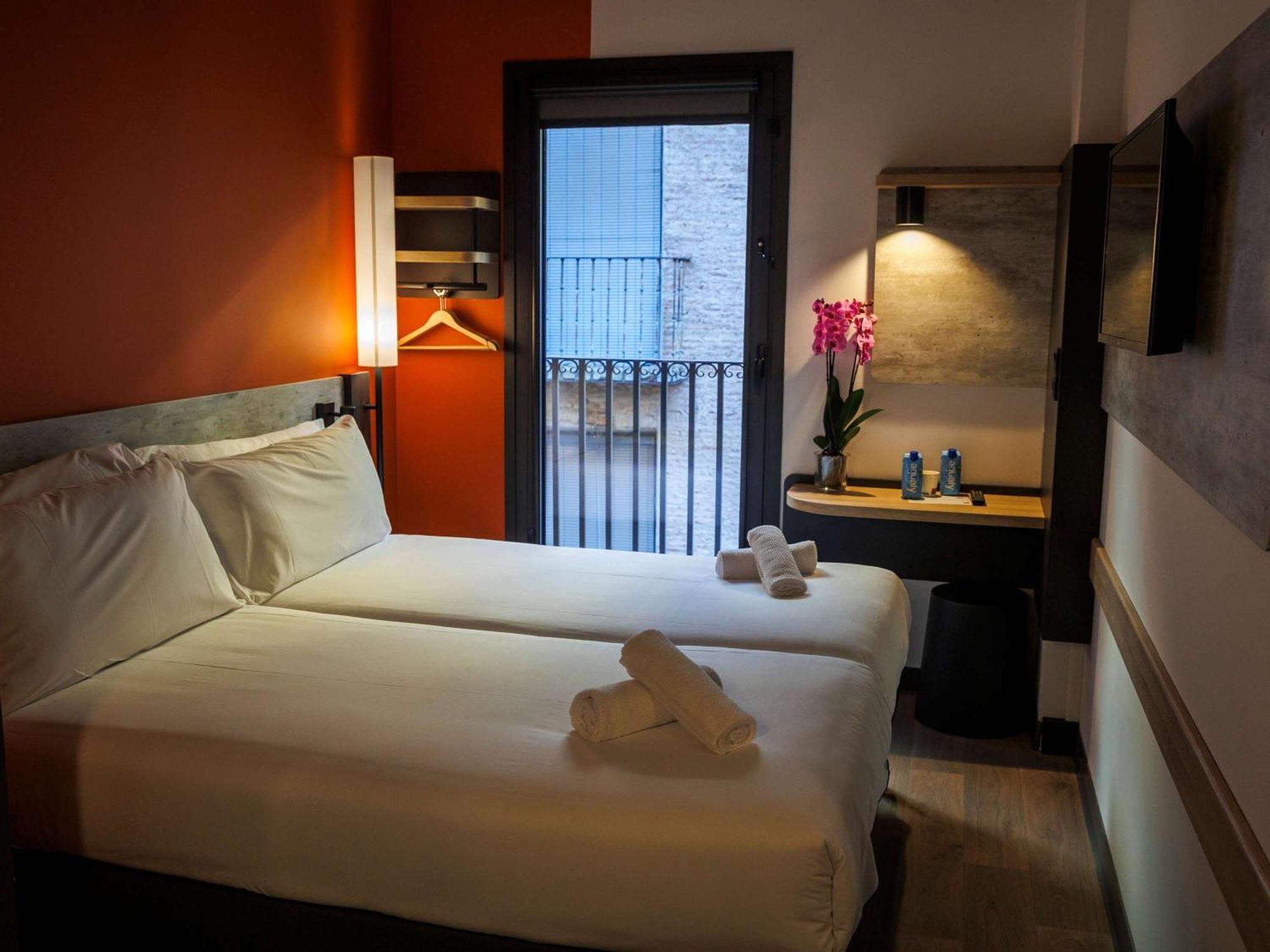 Ibis Budget Logrono Centro Экстерьер фото